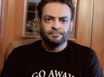 aamir liaquat trolled online for accusatory video message aimed at imran khan