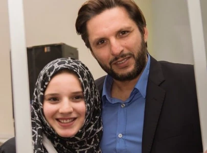 fake accounts shahid afridi wants you to know his daughters are not on social media