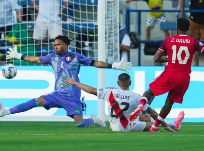 david sinks peru to keep canada alive in copa america