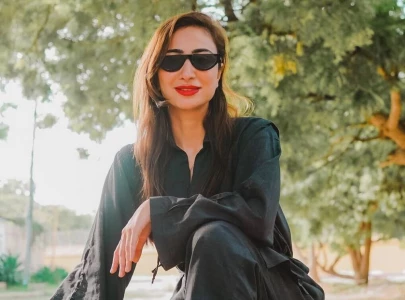 anoushey ashraf shuts down trolls after being criticised for labelling srk a universal star