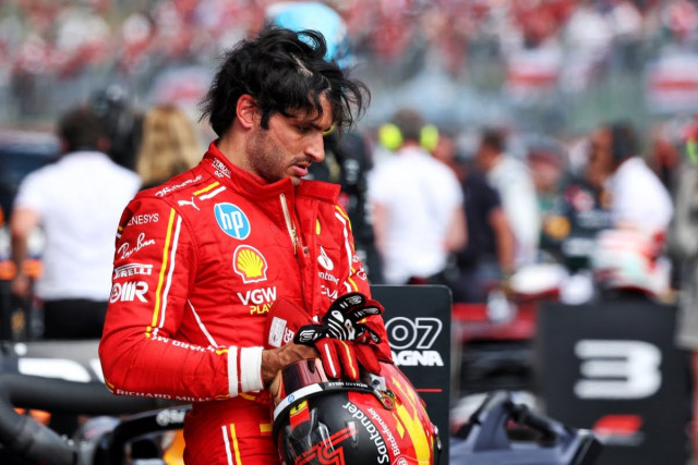 sainz opens up on stress over move from ferrari sainz opens up on stress over move from ferrari
