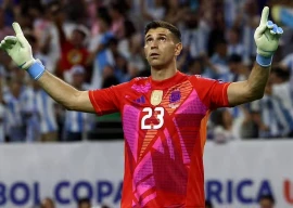 martinez saves messi blushes as argentina beat ecuador to reach copa semis