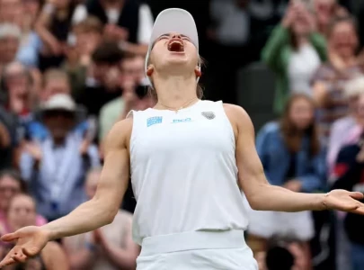 swiatek crashes out at wimbledon while it s sweet 16 for djokovic swiatek crashes out at wimbledon while it s sweet 16 for djokovic