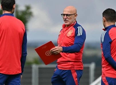de la fuente calls on spain players to make history in euro 2024 final