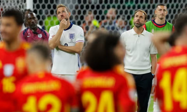 southgate to take time to decide on england future southgate to take time to decide on england future
