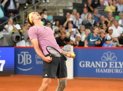 zverev outlasts gaston to reach hamburg quarter finals zverev outlasts gaston to reach hamburg quarter finals