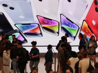 apple iphone target is billions short of wall street s as china sales lag