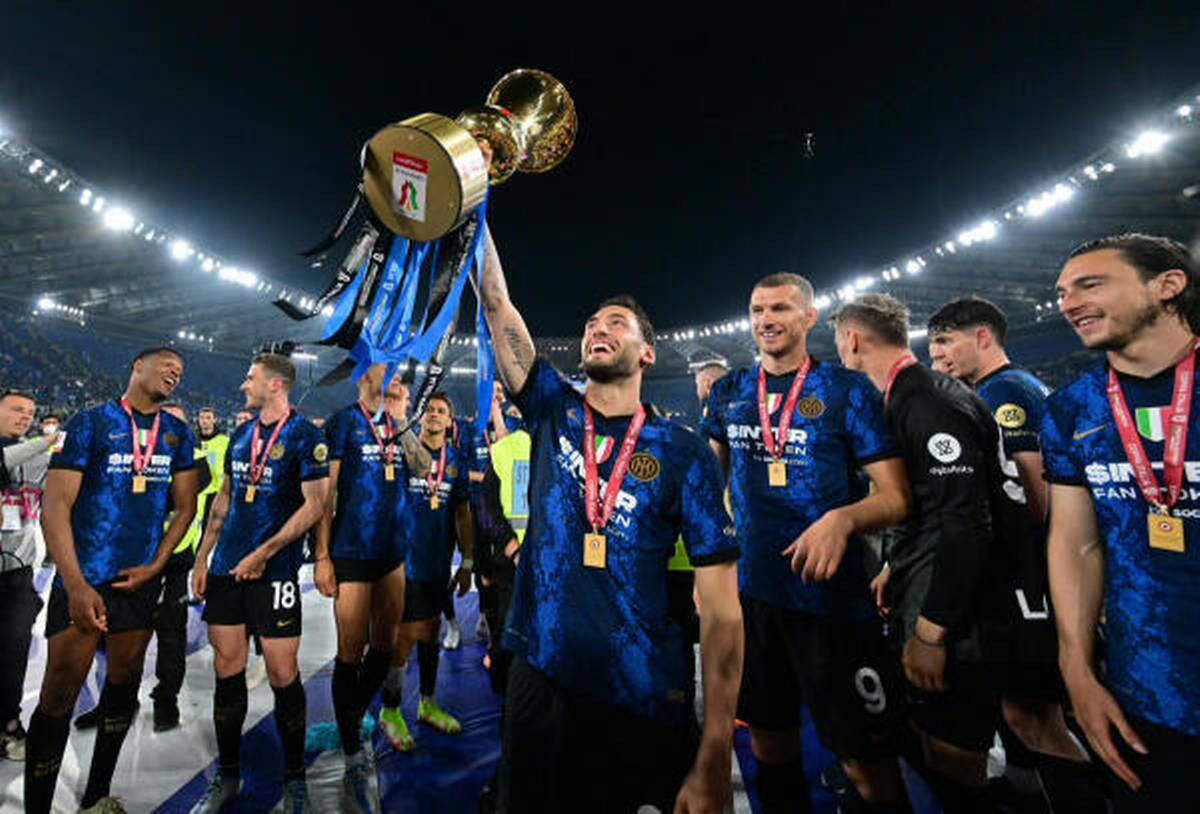Photo of Inter see off Juve to win Italian Cup