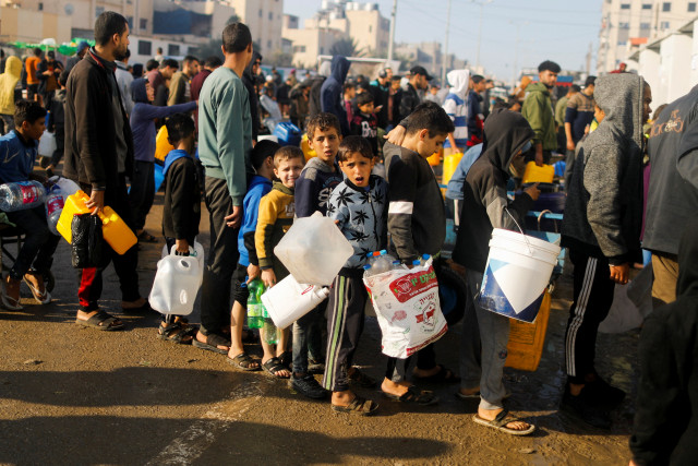 palestinian children queue as they wait to collect drinking water amid shortages of drinking water as the conflict between israel and hamas continues in rafah in the southern gaza strip january 4 2024 photo reuters palestinian children queue as they wait to collect drinking water amid shortages of drinking water as the conflict between israel and hamas continues in rafah in the southern gaza strip january 4 2024 photo reuters