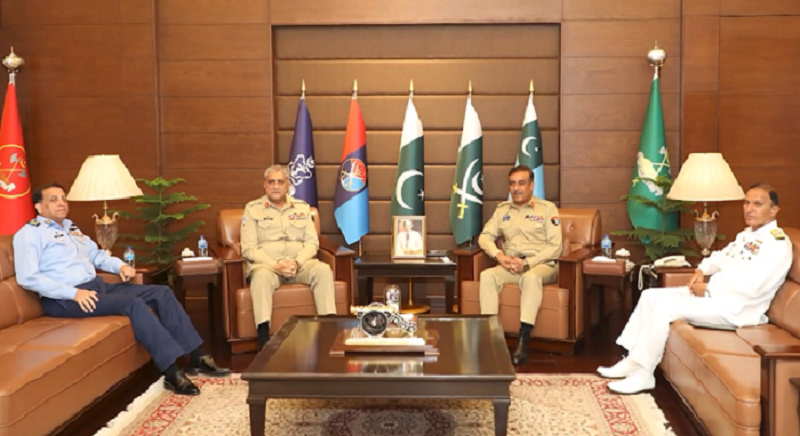 Photo of Top army commanders vow to thwart all threats in ‘befitting manner’