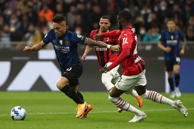 inter see off milan to reach italian cup final