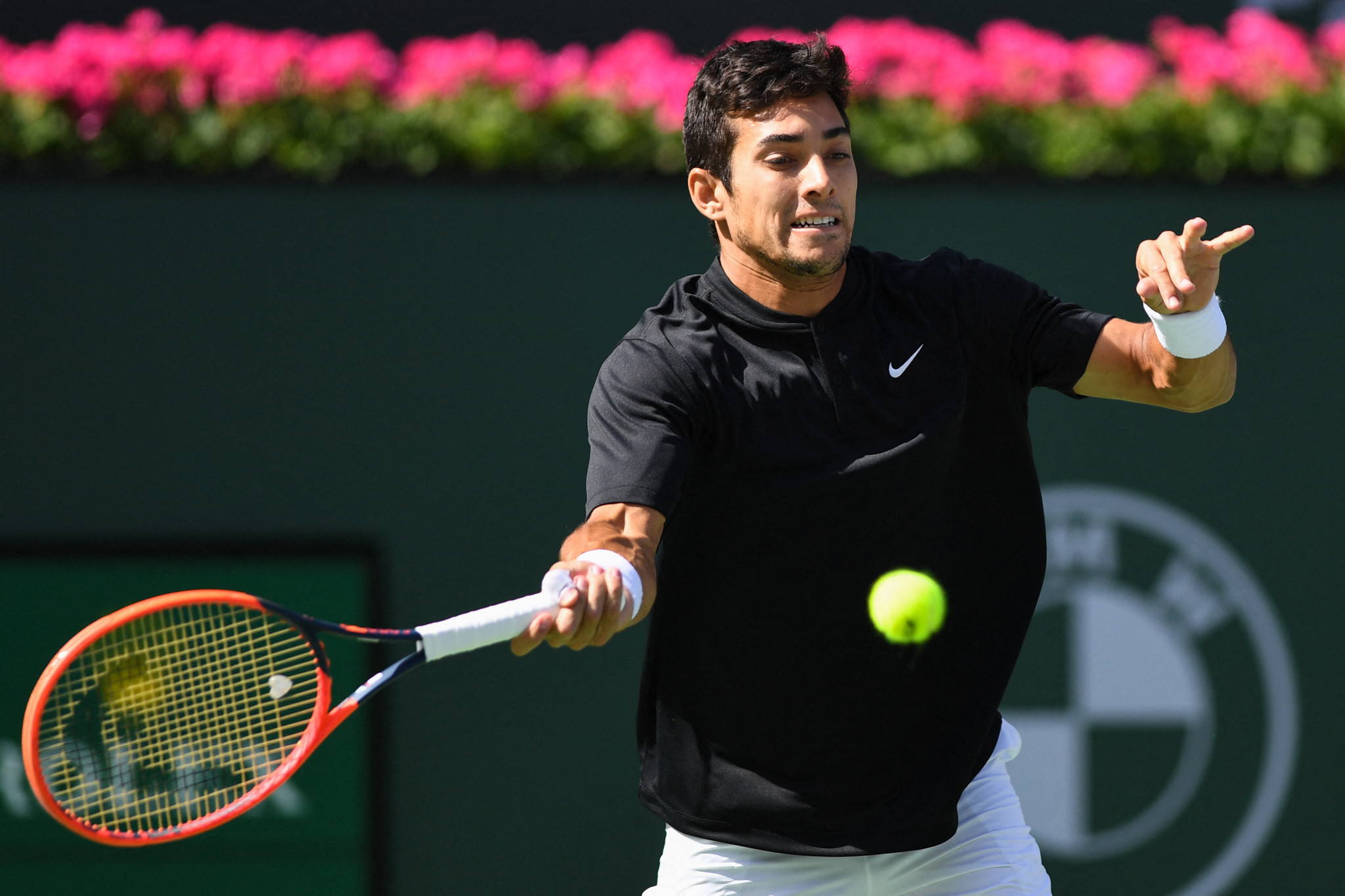 Photo of Qualifier Garin stuns Ruud at Indian Wells