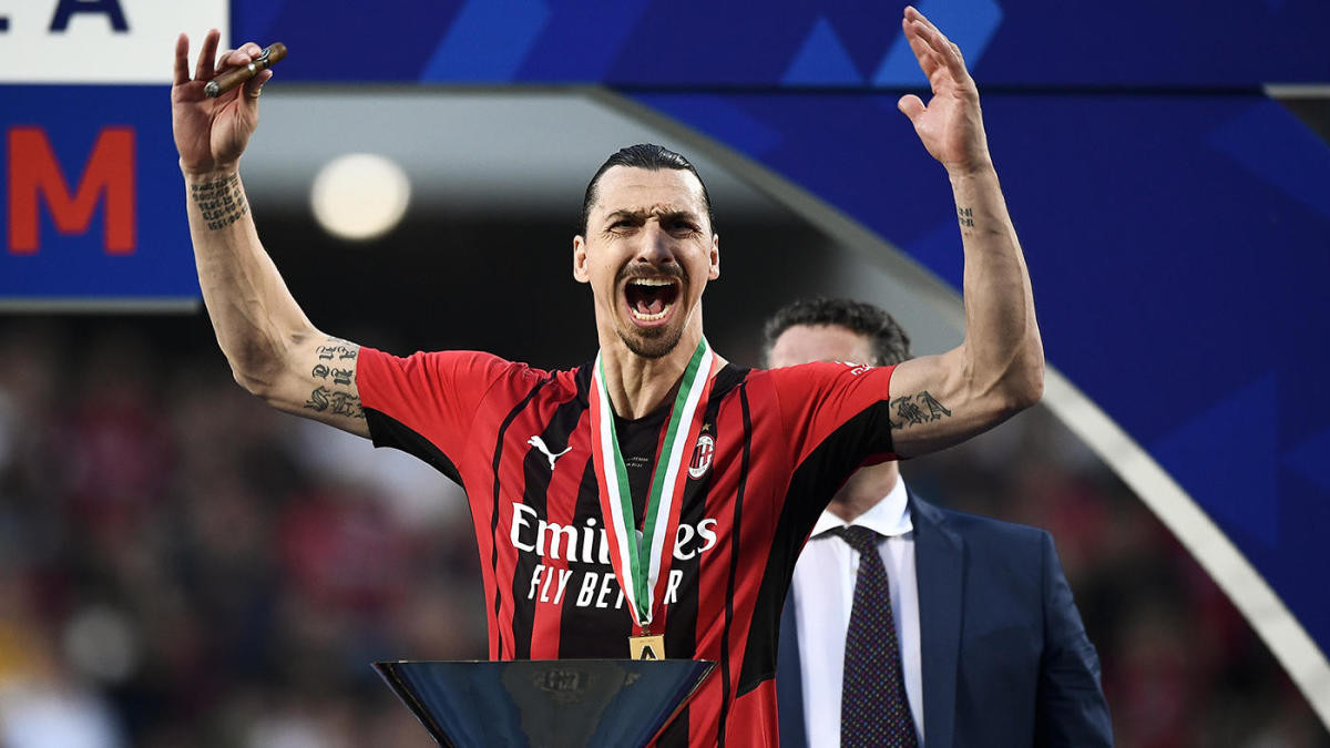 Photo of Ibrahimovic extends AC Milan stay
