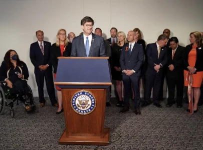 us lawmaker reports israeli hostage photos vandalized in protest