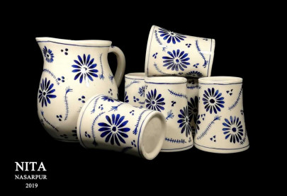 pushing for revival sindh s ancient art forms sink into oblivion