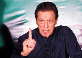 imran threatens to take to streets after attack on pti leader