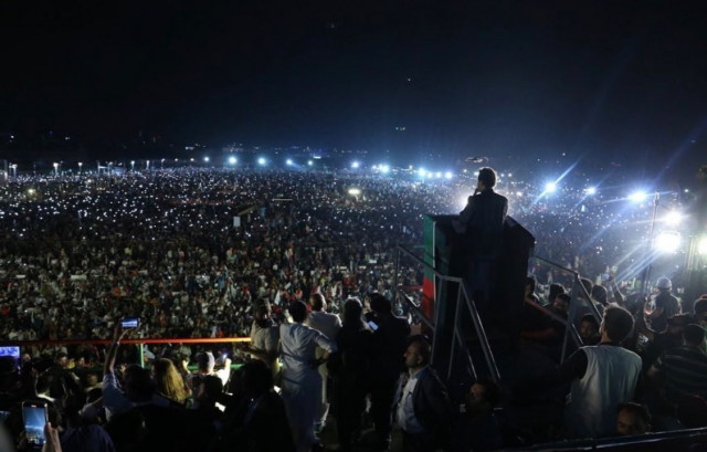 imran khan addressing a pakistan tehreek e insaf rally in karachi april 16 2022 imran khan addressing a pakistan tehreek e insaf rally in karachi april 16 2022