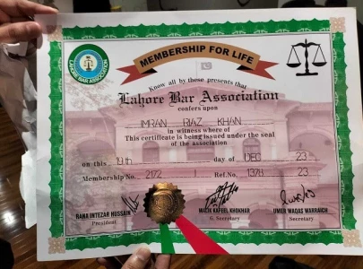 lahore bar awards lifetime membership to imran riaz lahore bar awards lifetime membership to imran riaz