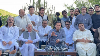 imran other pti bigwigs booked for blasphemy imran other pti bigwigs booked for blasphemy