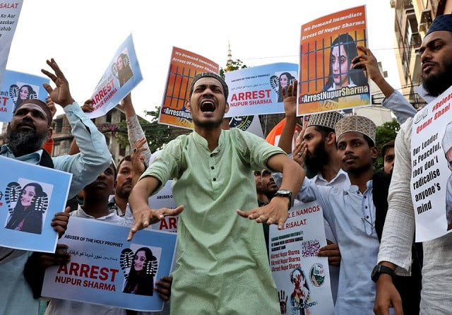 people shout slogans as they hold placards during a protest demanding the arrest of bharatiya janata party bjp member nupur sharma for her blasphemous comments in kolkata india june 7 2022 photo reuters people shout slogans as they hold placards during a protest demanding the arrest of bharatiya janata party bjp member nupur sharma for her blasphemous comments in kolkata india june 7 2022 photo reuters