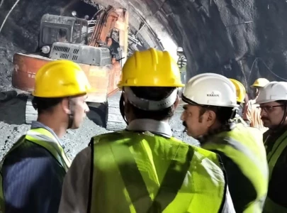 at least 40 indian workers trapped in tunnel collapse