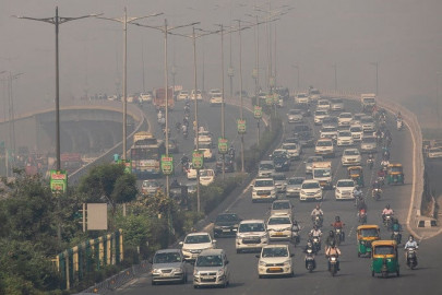 india revamps incentives for autos to boost evs india revamps incentives for autos to boost evs