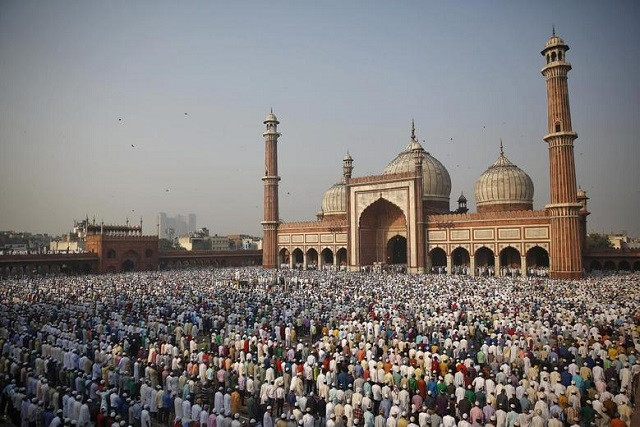 Photo of Mumbai mosques turn volume down on call to prayer after Hindu's demands