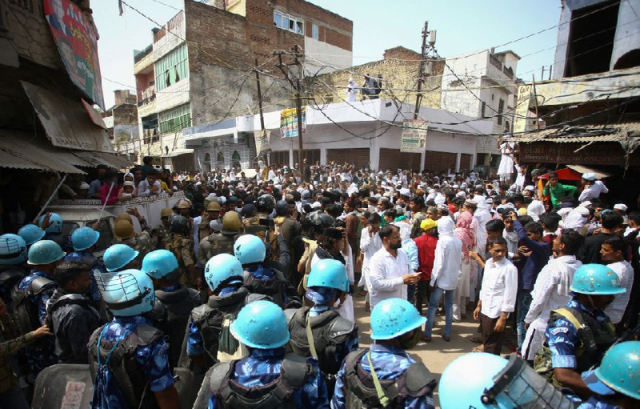 protestors clash with police during a protest demanding the arrest of bharatiya janata party bjp member nupur sharma in prayagraj india june 10 2022 photo reuters protestors clash with police during a protest demanding the arrest of bharatiya janata party bjp member nupur sharma in prayagraj india june 10 2022 photo reuters