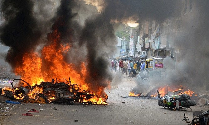 Police arrest 50 in eastern India over communal clashes