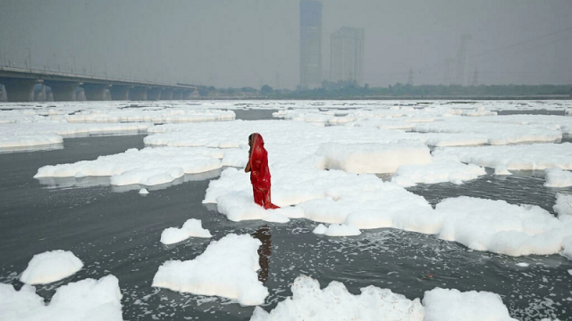toxic foam covers india s sacred yamuna river toxic foam covers india s sacred yamuna river