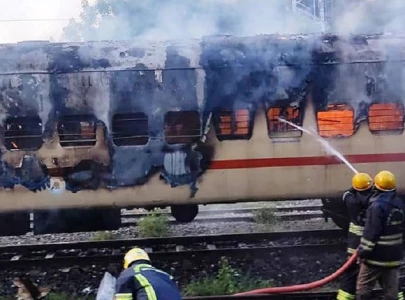 nine killed in indian train coach fire