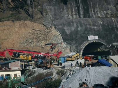 india bid to free 41 trapped workers enters third week