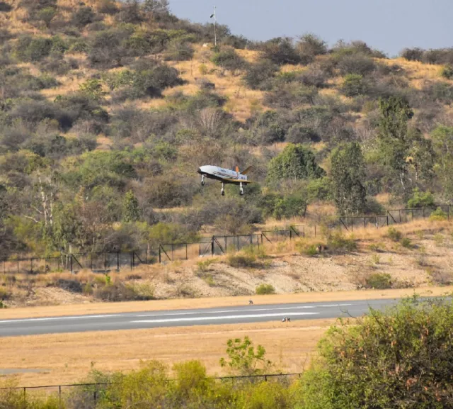 india successfully conducts landing experiment of reusable launch vehicle india successfully conducts landing experiment of reusable launch vehicle