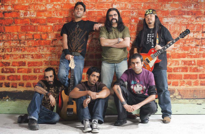 indian bands find survival tough but rock on
