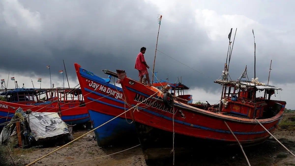 a fisherman ties his boat on a shore ahead of cyclone yaas in digha in purba medinipur district in the eastern state of west bengal india on may 25 2021 file photo reuters