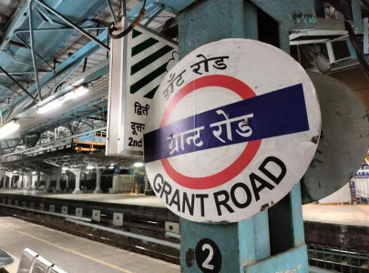 mumbai building collapse kills woman traps several