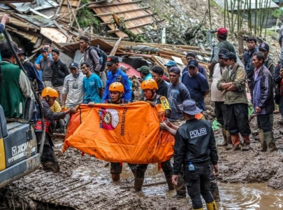 indonesia landslide death toll rises to 27 indonesia landslide death toll rises to 27
