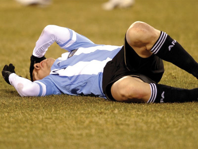 football tests rule out messi s injury