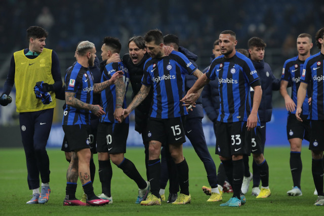 inter beat atalanta to reach italian cup semi finals