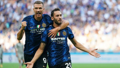 inter thump genoa to start title defence inter thump genoa to start title defence