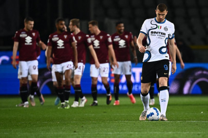 inter gift milan the upper hand in title race