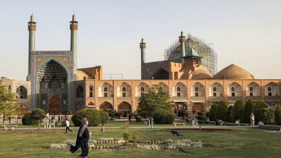 iran s unesco listed isfahan mosque damaged in restoration