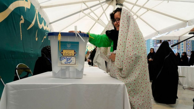 reformists ultraconservatives both lead presidential iran vote