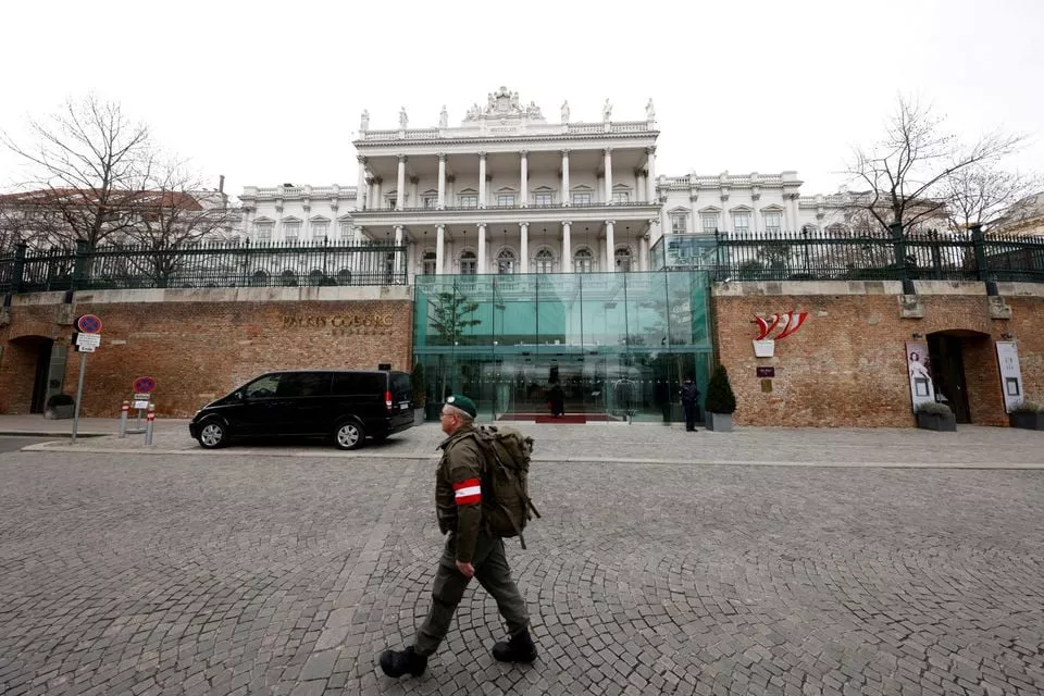 a member of austrian armed forces walks past palais coburg the site of a meeting of the joint comprehensive plan of action jcpoa in vienna austria february 8 2022 photo reuters a member of austrian armed forces walks past palais coburg the site of a meeting of the joint comprehensive plan of action jcpoa in vienna austria february 8 2022 photo reuters
