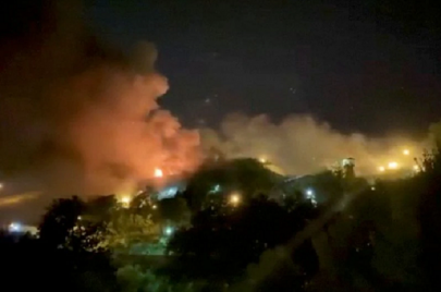 iran prison fire kills four injures 61 as protests persist