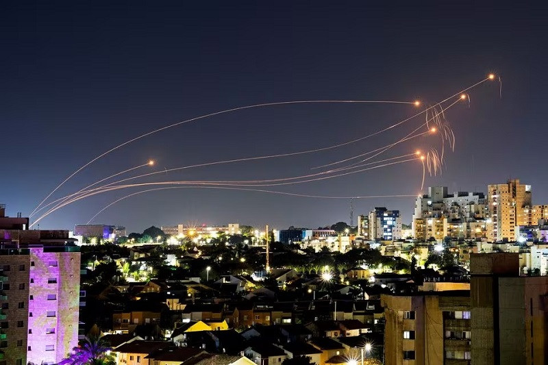 Israel's Iron Dome anti-missile system intercepts rockets launched from the Gaza Strip as seen from Ashkelon, Israel, December 1, 2023. PHOTO: REUTERS