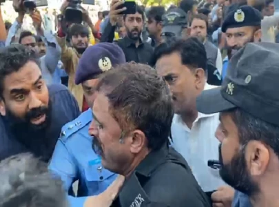 ssp among 10 policemen injured in judicial complex clash with pti