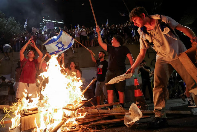 hostage deaths trigger nationwide protests across israel hostage deaths trigger nationwide protests across israel