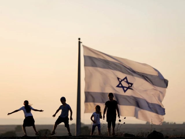 israel attacks damascus airport five soldiers killed syria says israel attacks damascus airport five soldiers killed syria says
