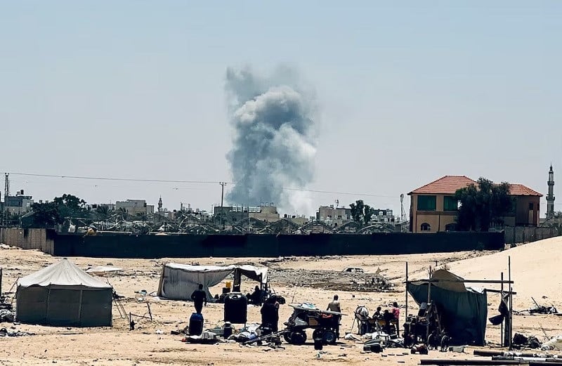 smoke rises following israeli strikes during an israeli military operation in rafah southern gaza strip june 3 2024 photo reuters